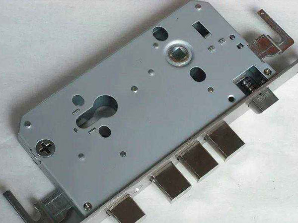 八宿24小时上门开锁公司