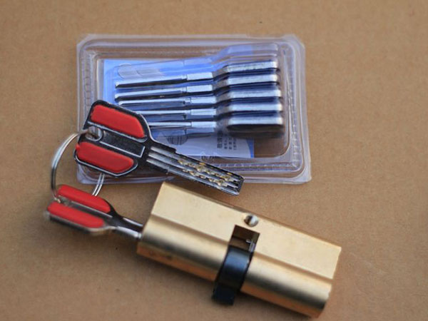 八宿24小时上门开锁公司